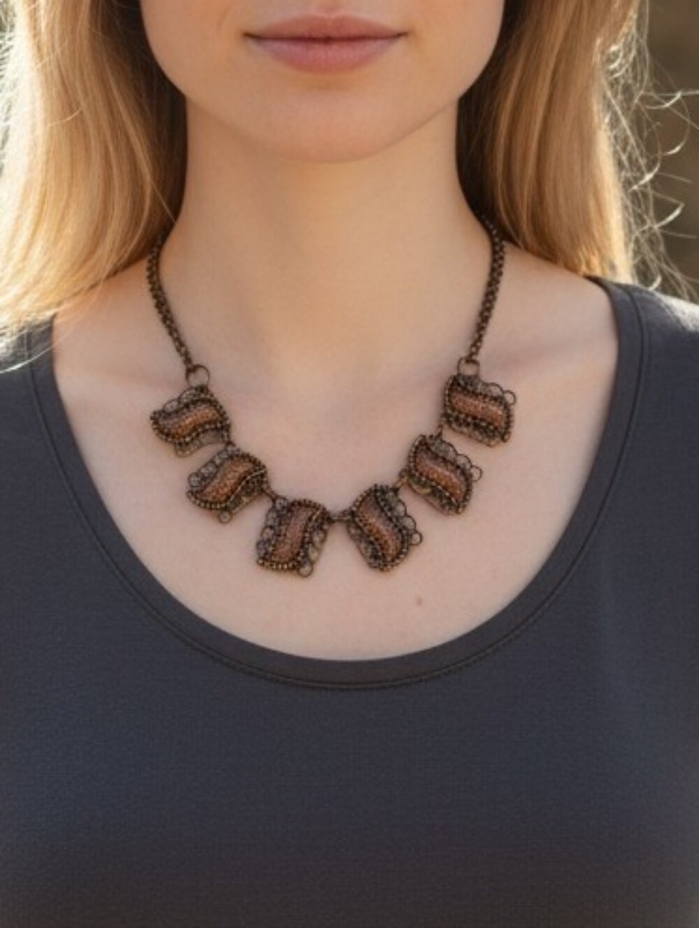 Vintage-Inspired Copper Glitter Link Necklace - Women Jewelry